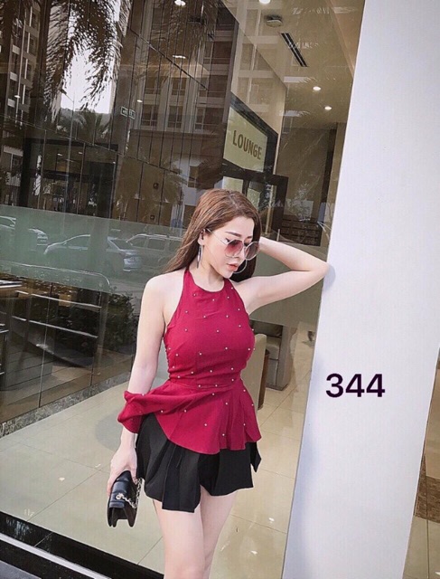 Áo yếm đính cườm