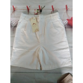 Quần short lửng đũi xước phong cách
