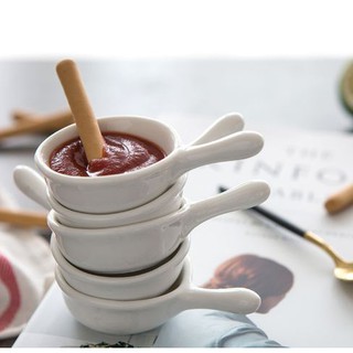 Chén sứ đựng sốt có tay cầm xinh xắn(nhiều màu)