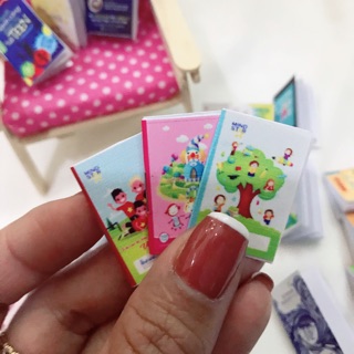 Sách, vở mini cho búp bê