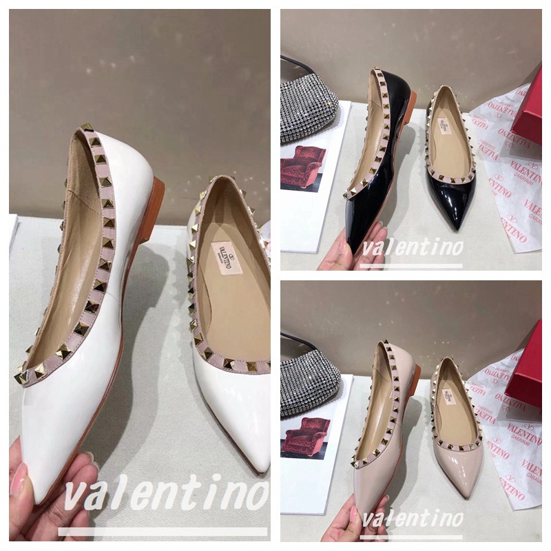 Giày Búp Bê Da Đế Bằng Mũi Nhọn Đính Đinh Tán Thời Trang Cho Nữ