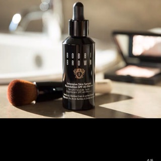 Kem nền Serum Bobbi Brown Intensive Skin SPF40 30ML