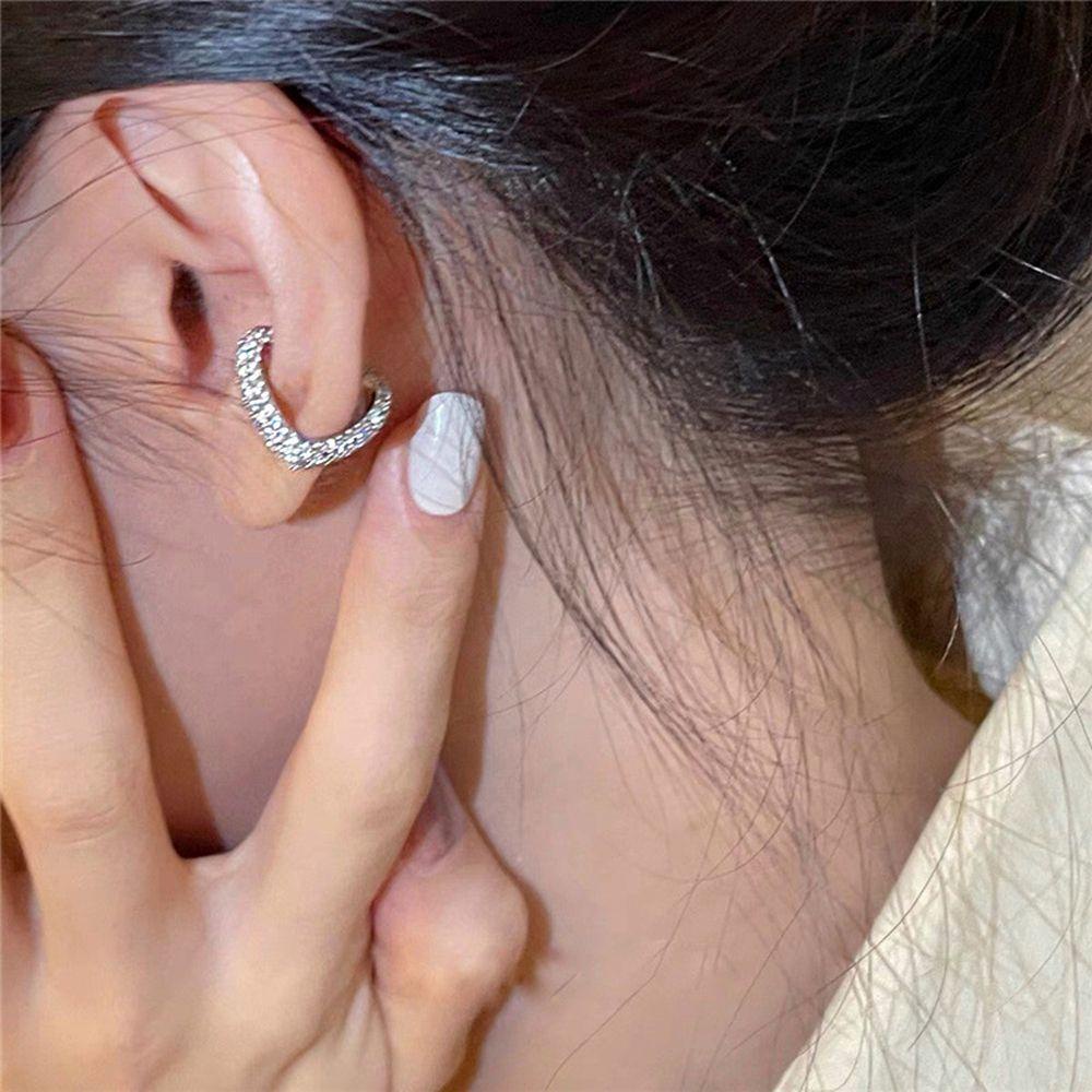 Bông Tai Hình Trái Tim Thời Trang Thanh Lịch Dành Cho Nữ