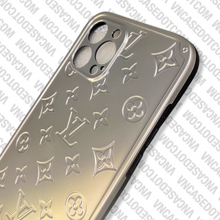 Ốp Lưng Louis Vuitton Chrome Bạc