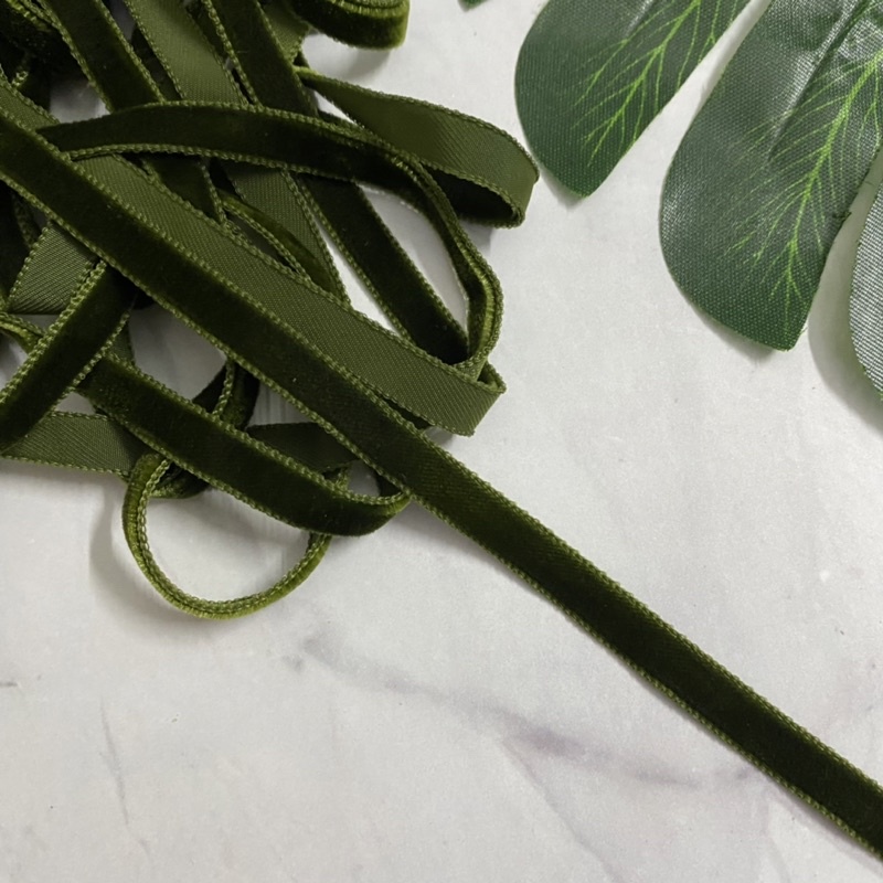 Ruy băng nhung trang trí, nhiều màu , bản 4mm đến 7 mm.