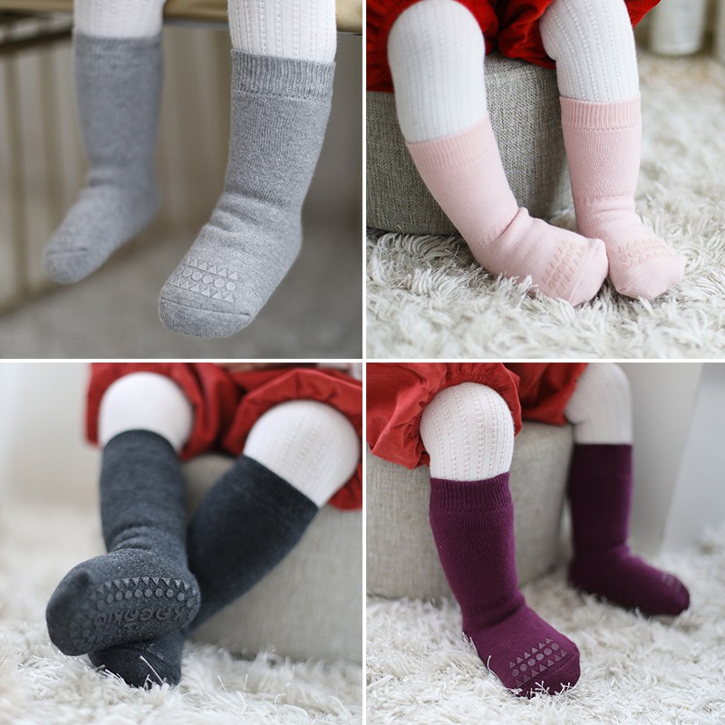 Vớ Dày Ấm Áp Chống Trượt Cho Bé