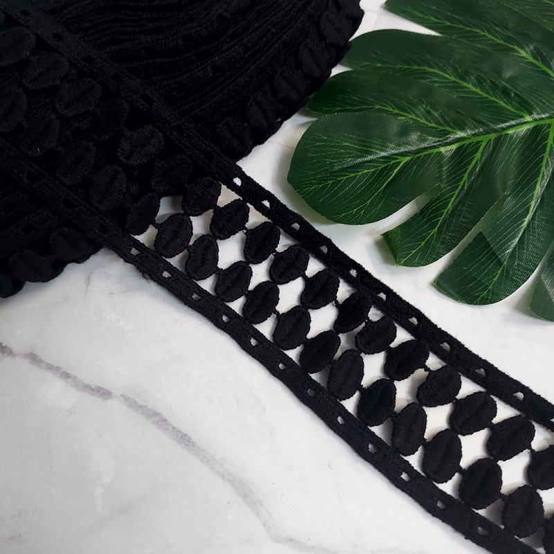 Ren chỉ cotton trang trí , size 4. 5cm đến   5.5cm.