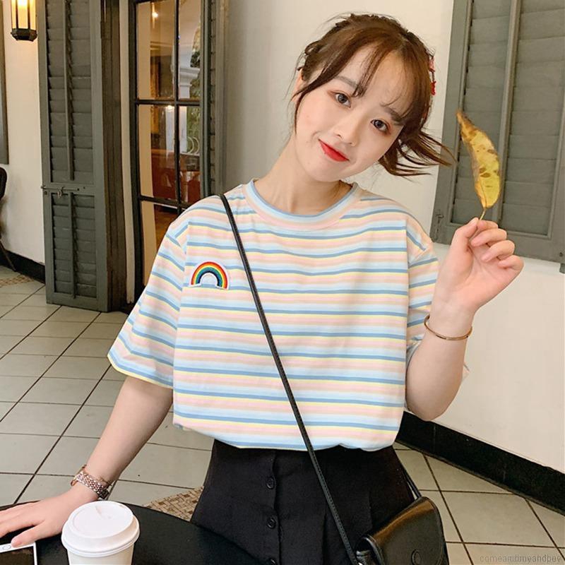 Áo thun tay ngắn cổ tròn họa tiết kẻ sọc ngang màu cầu vồng kiểu dáng thời trang cho nữ vào mùa hè