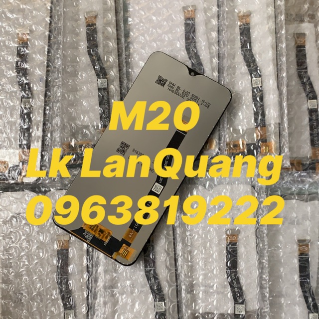 Man hinh samsung M20