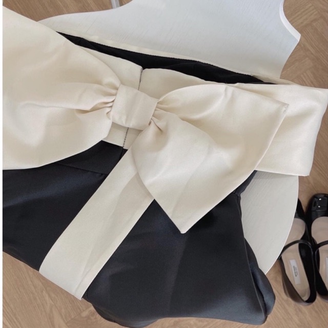 Váy trễ vai nơ lưng chất tafta có sẵn đệm mút cao cấp ( ảnh thật ) | BigBuy360 - bigbuy360.vn