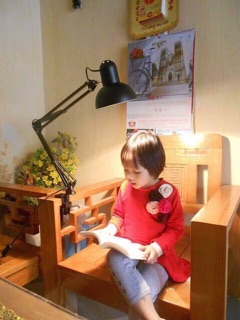 Đèn học kẹp có đế( ko bao gồm bóng)
