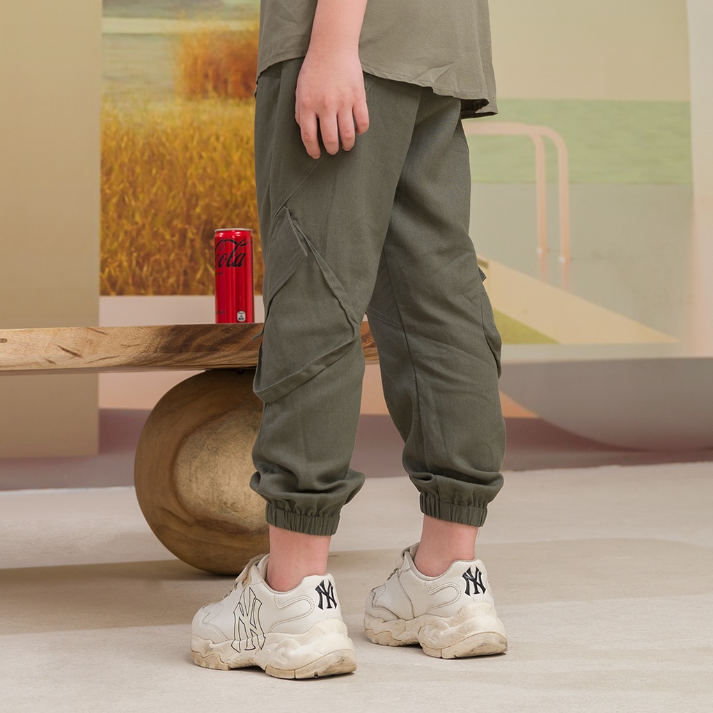 Quần jogger JOOKYLI bé trai màu xanh 22B0544