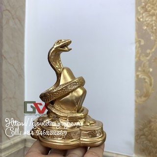 [Linh vật Rắn phong thủy] Tượng đá con rắn ôm thỏi vàng chiêu tài lộc cho gia chủ - Chiều cao 11cm - Màu nhũ đồng