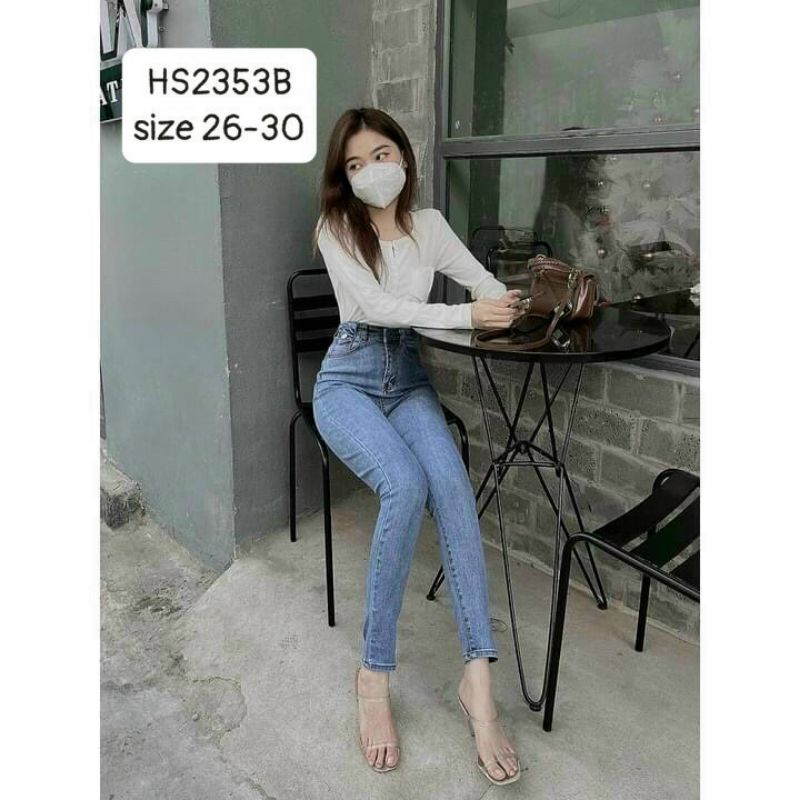 Quần jeans Nữ kiểu dáng thời trang