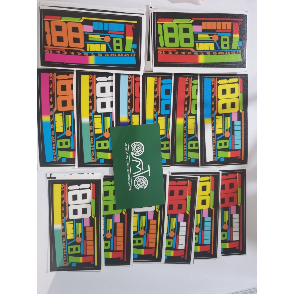 Phim màu đồng hồ Raider, Satria