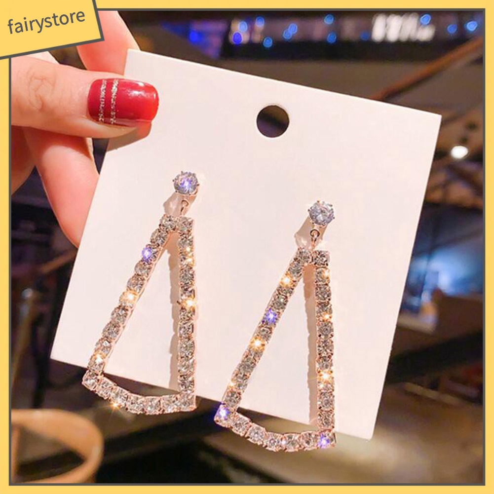 Hoa Tai Dáng Dài Mặt Hình Tam Giác Cho Nữ