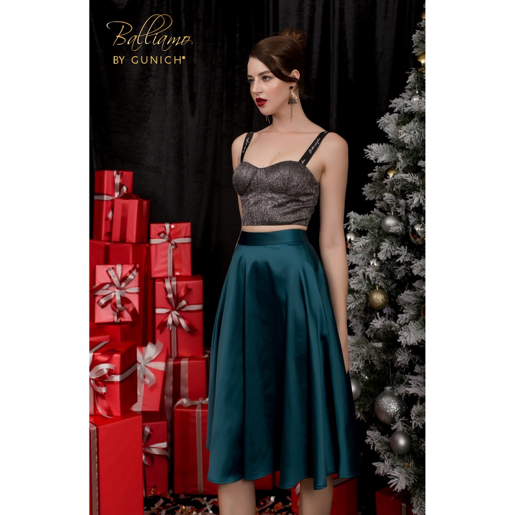 [Mã FAMALLT5 giảm 15% đơn 150k] Chân váy lụa xanh midnight midi dáng xòe Gunich | BigBuy360 - bigbuy360.vn