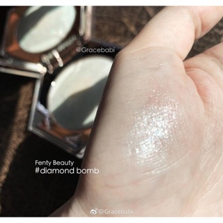 Phấn bắt sáng Fenty Beauty Diamond Bomb