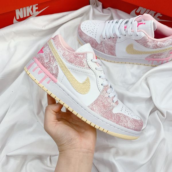 (ẢNH THẬT 1.1).❇️rẻ vô địch❇️ Jordan low hồng kem chảy , Kèm box bill đầy đủ