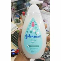 Sữa Tắm Dưỡng Ẩm Johnson’s Baby Chứa Sữa Và Tinh Chất Gạo 500ml