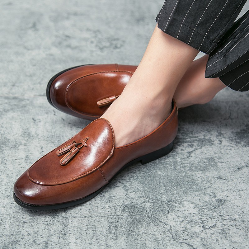 Giày Da Mũi Nhọn Màu Nâu Phong Cách Anh Quốc Thời Trang Sang Trọng Cho Nam
