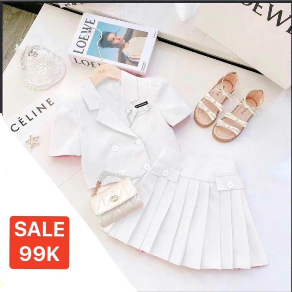 Váy bé gái phong cách Hàn Quốc, Áo vest và chân váy xếp ly có quần bên trong, có kèm phụ kiện Hongvybaby