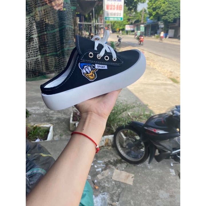 Giày Sục Thể Thao Ulzzang Vải Canvas Đế Bánh Mỳ Hình Vịt Ngộ Nghĩnh