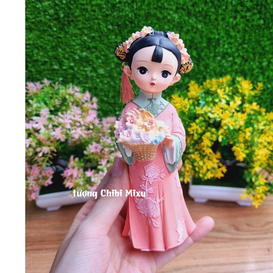 Tượng chibi thiếu nữ ôm giỏ hoa cổ trang 3 D