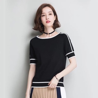 Áo len mongtoghi chất len mịn, áo màu đen kết hợp viền trắng tạo độ sáng cho áo ,đặc biệt áo len này thấm hút mồ hôi cực