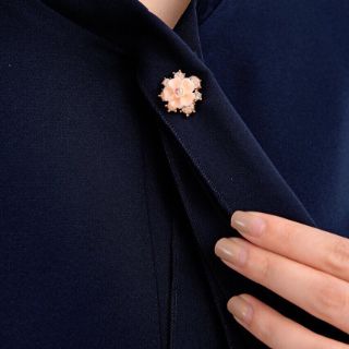 Đầm Xecop cổ nơ kèm cài áo