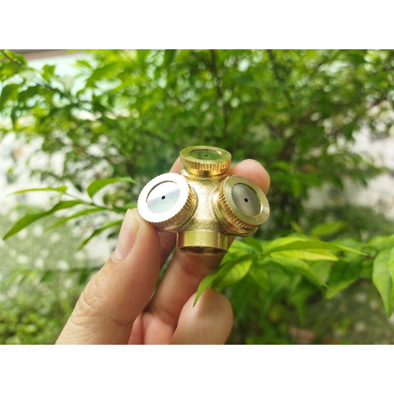 Béc xịt phun thuốc trừ sâu bằng đồng 3 mắt cao cấp.