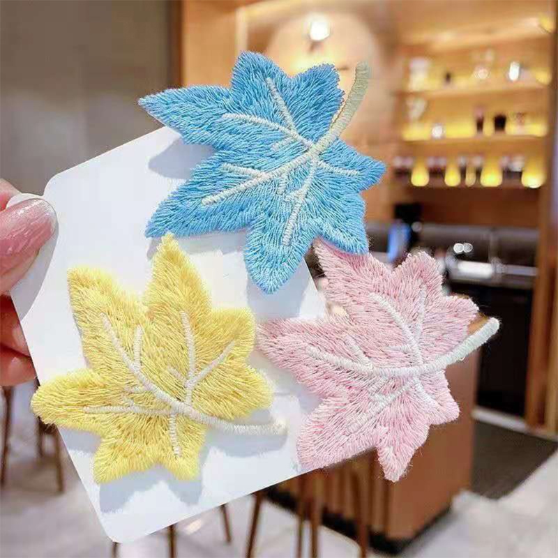Kẹp Tóc Hình Chiếc Lá Dễ Thương Cho Bé