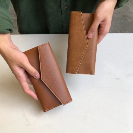 Ví da Handmade Letter Wallet Onetothree