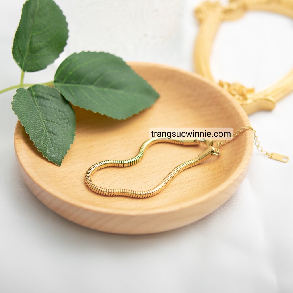 Lắc tay nữ titan Naky