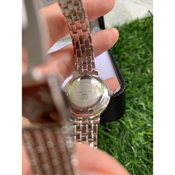 ĐỒNG HỒ NỮ HIỆU valentino