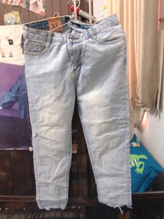 Quần jean rách mông (SIZE XL).