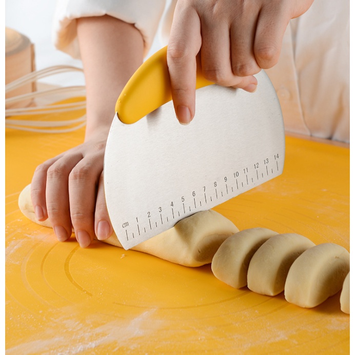 Tấm nhào bột Silicone - Thảm nhào bột silicone làm bánh tặng kèm cán gỗ và cắt bột kích thước lớn 65x55cm