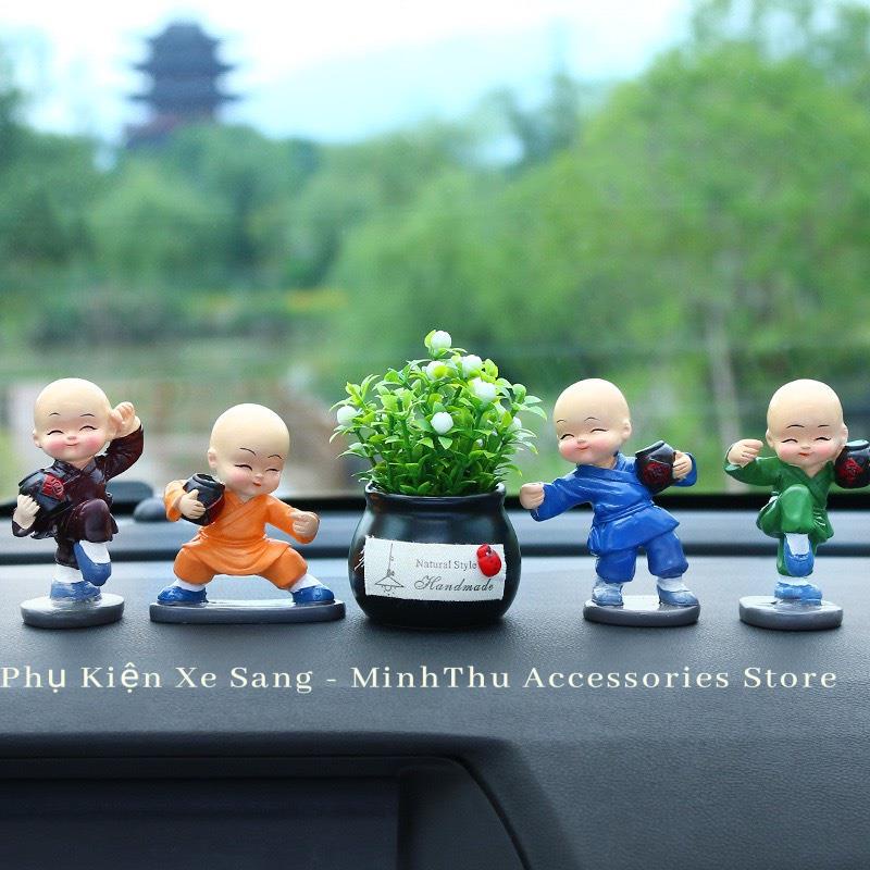 Set tượng chú tiểu chậu cây trang trí taplo ô tô, phòng khách