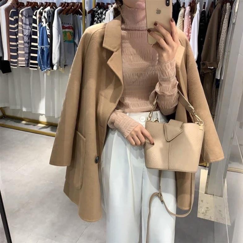 Áo khoác dạ cổ vét 2 túi ốp.