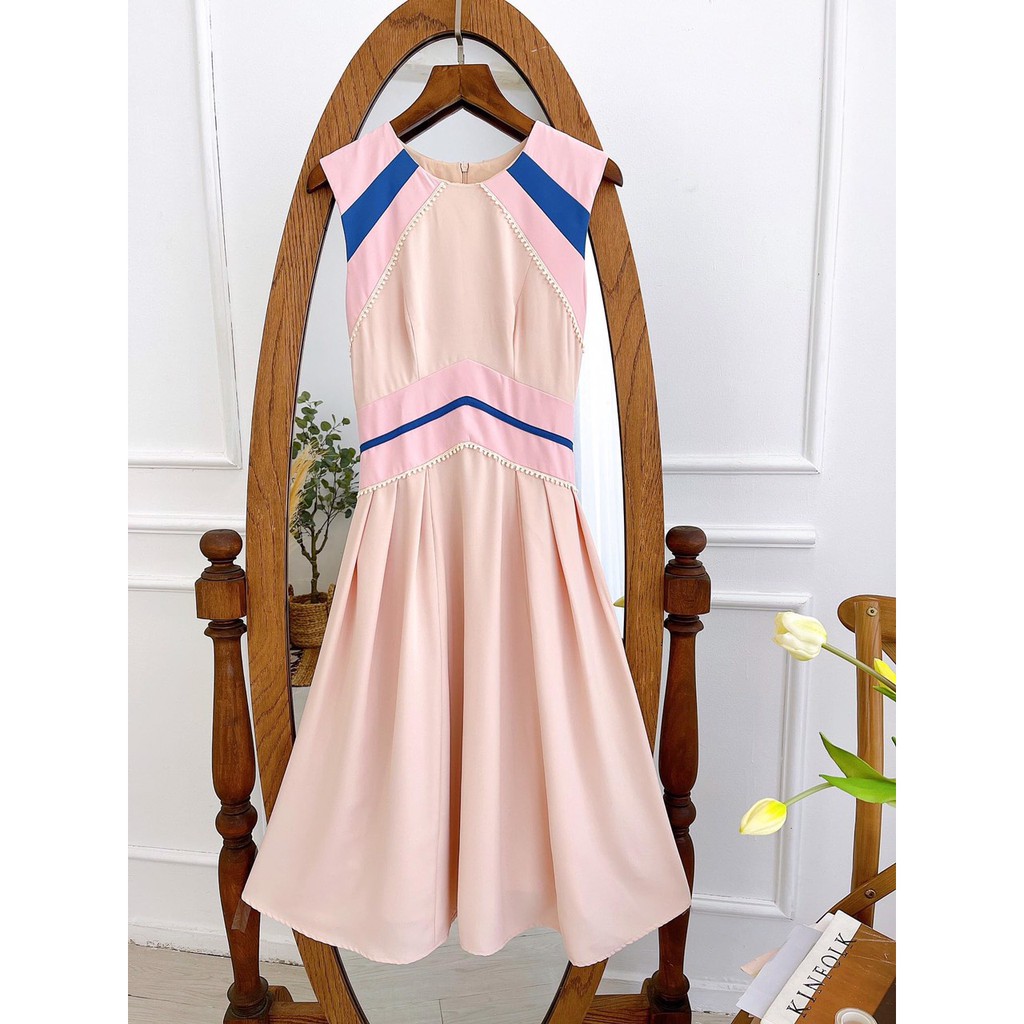 [Mã SKAMSALEP6 giảm 10% tối đa 100K đơn 150K] SÒ VINTAGE - CALY Đầm sát nách phối màu viền ren | BigBuy360 - bigbuy360.vn