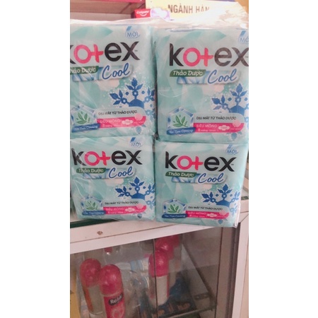 Băng vệ sinh Kotex thảo dược cool mát lạnh siêu mỏng