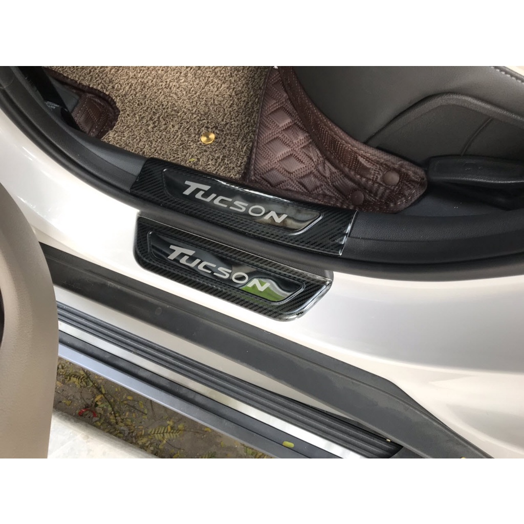 Ốp viền bậc cửa trong ngoài Tucson 2016 - 2021 mẫu Carbon