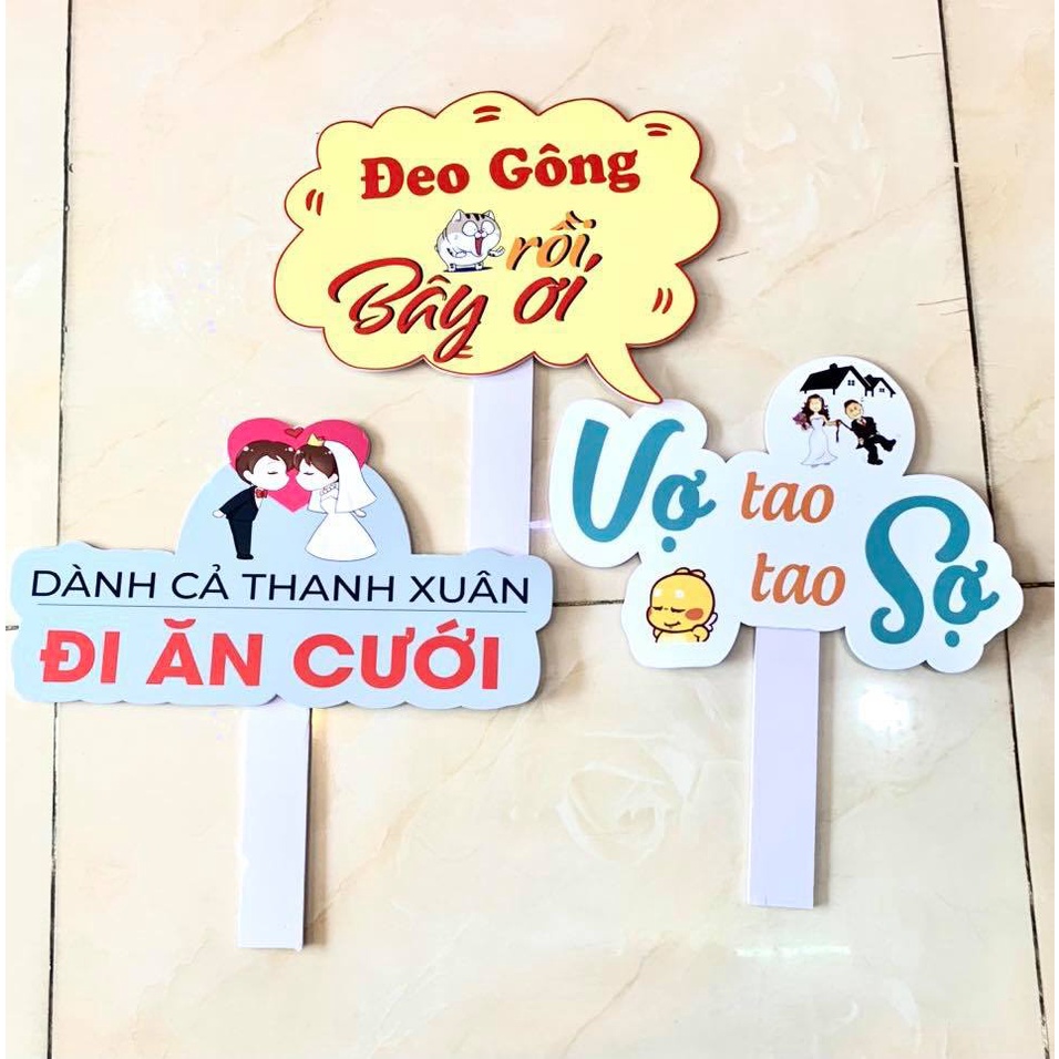 Bảng Hashtag Đám Cưới Cầm Chụp Ảnh Siêu Dễ Thương Hàng Có Sẵn