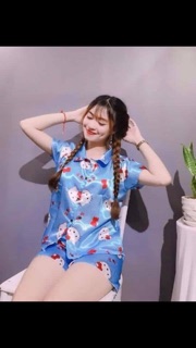 Sỉ ôm lô quần áo