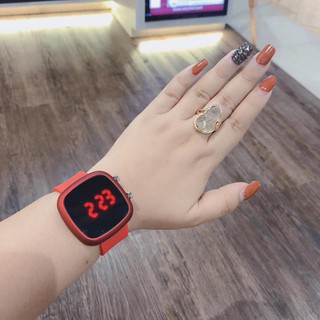 Đồng hồ Led Watch