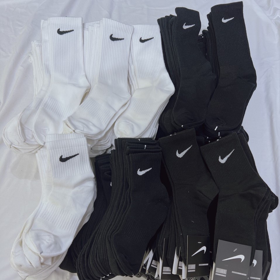 Vớ Nike Trắng Đen Thể Thao Cổ Lững Cổ Cao