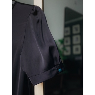 Chicka Chicka - Áo Silky black top