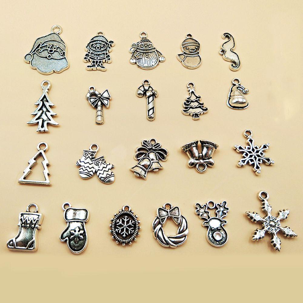 Set Phụ Kiện Trang Trí Giáng Sinh Năm Mới