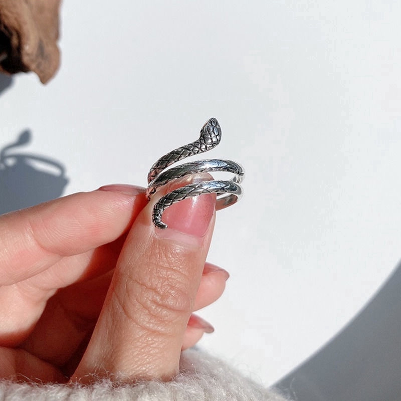 Nhẫn đeo ngón tay thiết kế kiểu con rắn phong cách retro cá tính thời trang dành cho nữ