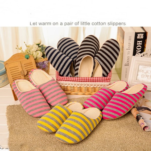 Dép đi trong nhà họa tiết sọc ngang dành cho cả nam và nữ